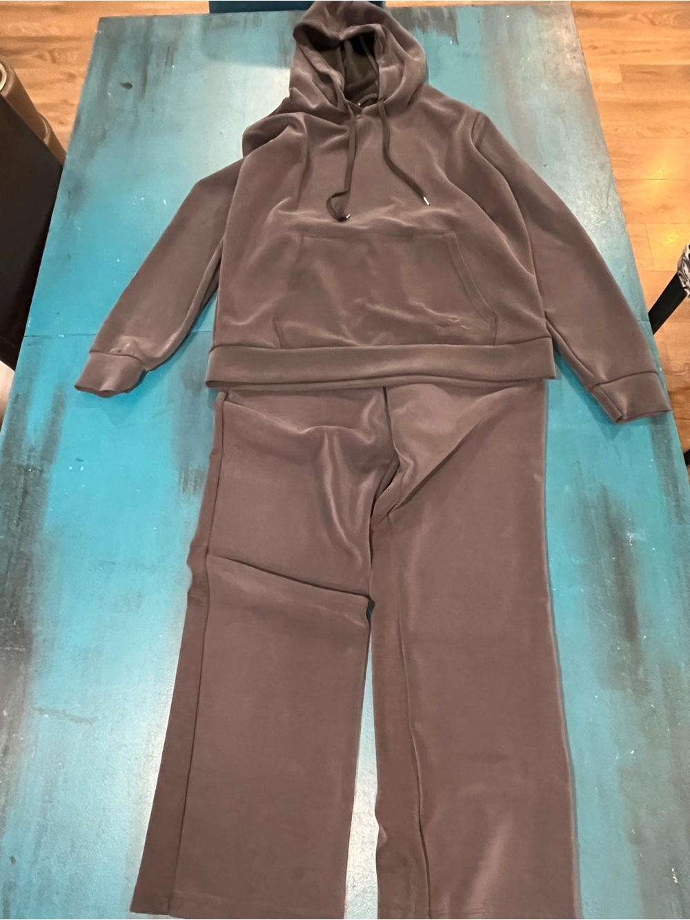 Lazy Pants Women’s 2 Piece Grey Sweatsuit